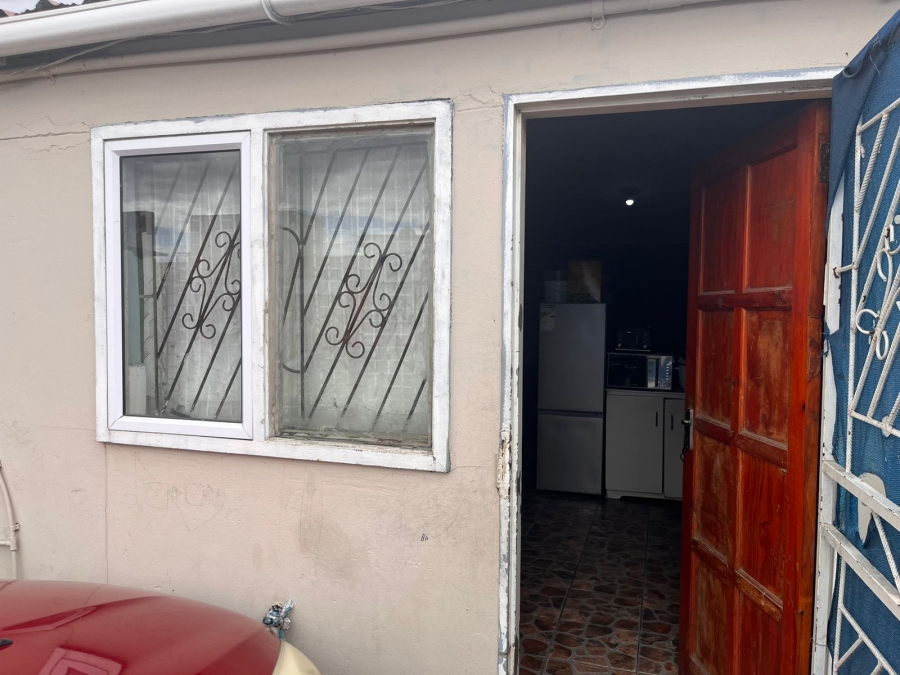 2 Bedroom Property for Sale in Delft Western Cape
